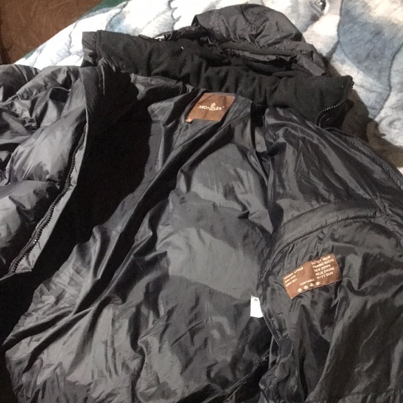 Moncler winter jacket - Picture 4 of 6